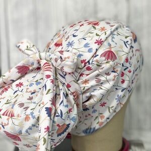 🧚🏻‍♀️💐Floral Print and fairies scrub cap 💐🧚🏻‍♀️